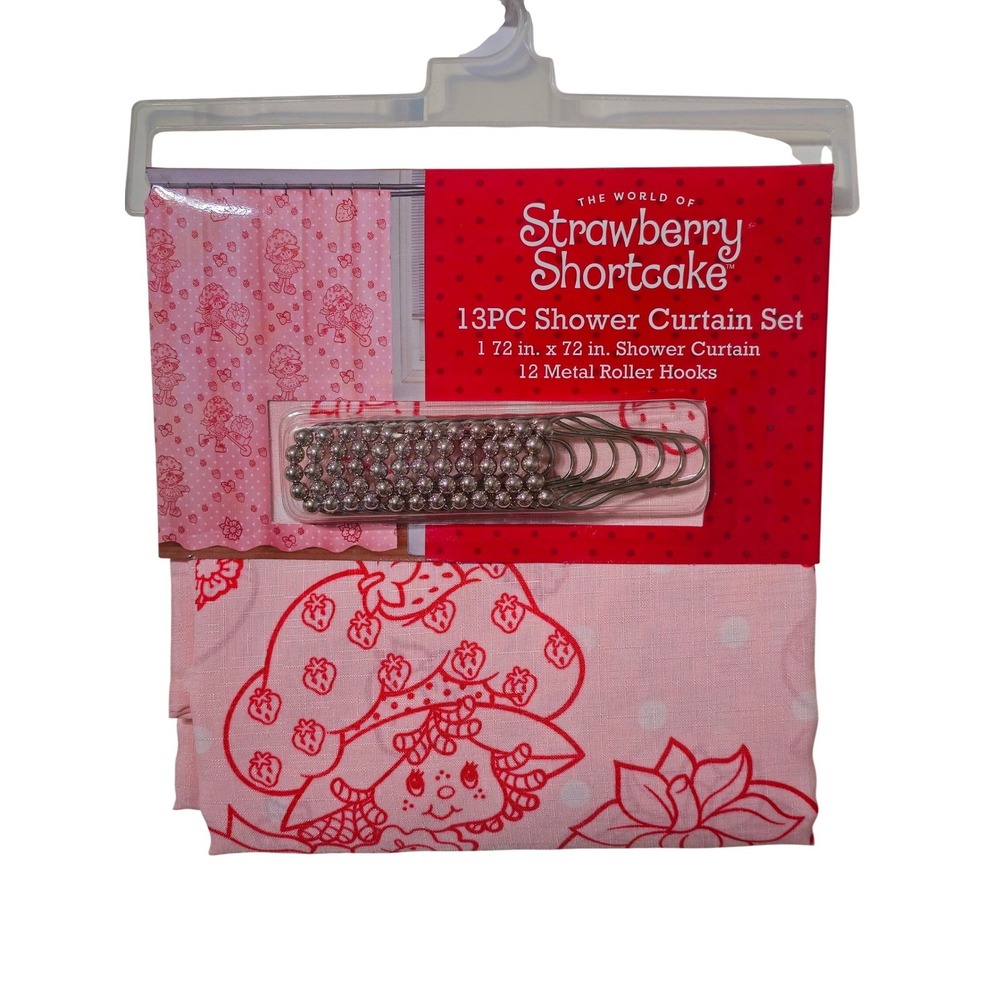 World of Strawberry Shortcake Shower Curtain Set 72x72 Includes Hooks NWT
